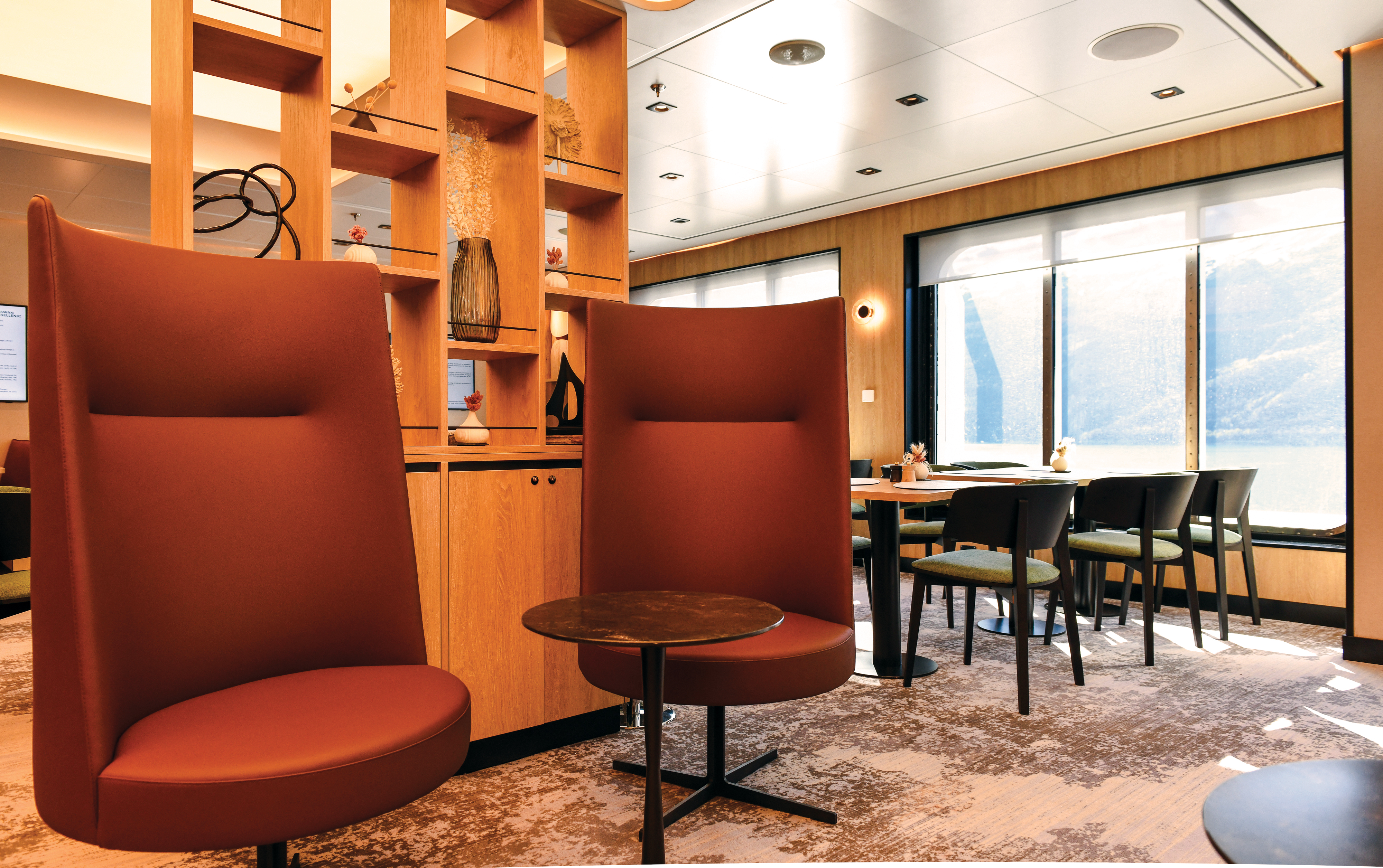 Club Lounge on SH Vega